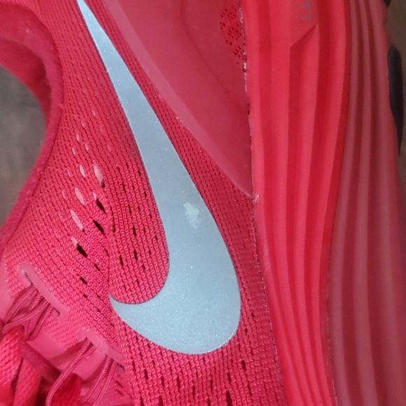 Men's Lunaron Nikes - Picture 6 of 7